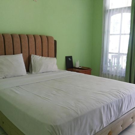 Pasir Putih Resort Bengkulu Eksteriør bilde