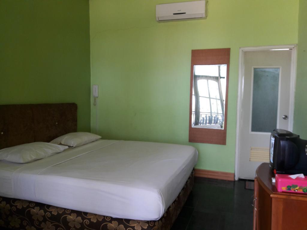 Pasir Putih Resort Bengkulu Eksteriør bilde