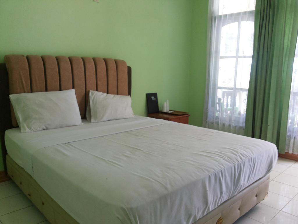 Pasir Putih Resort Bengkulu Eksteriør bilde